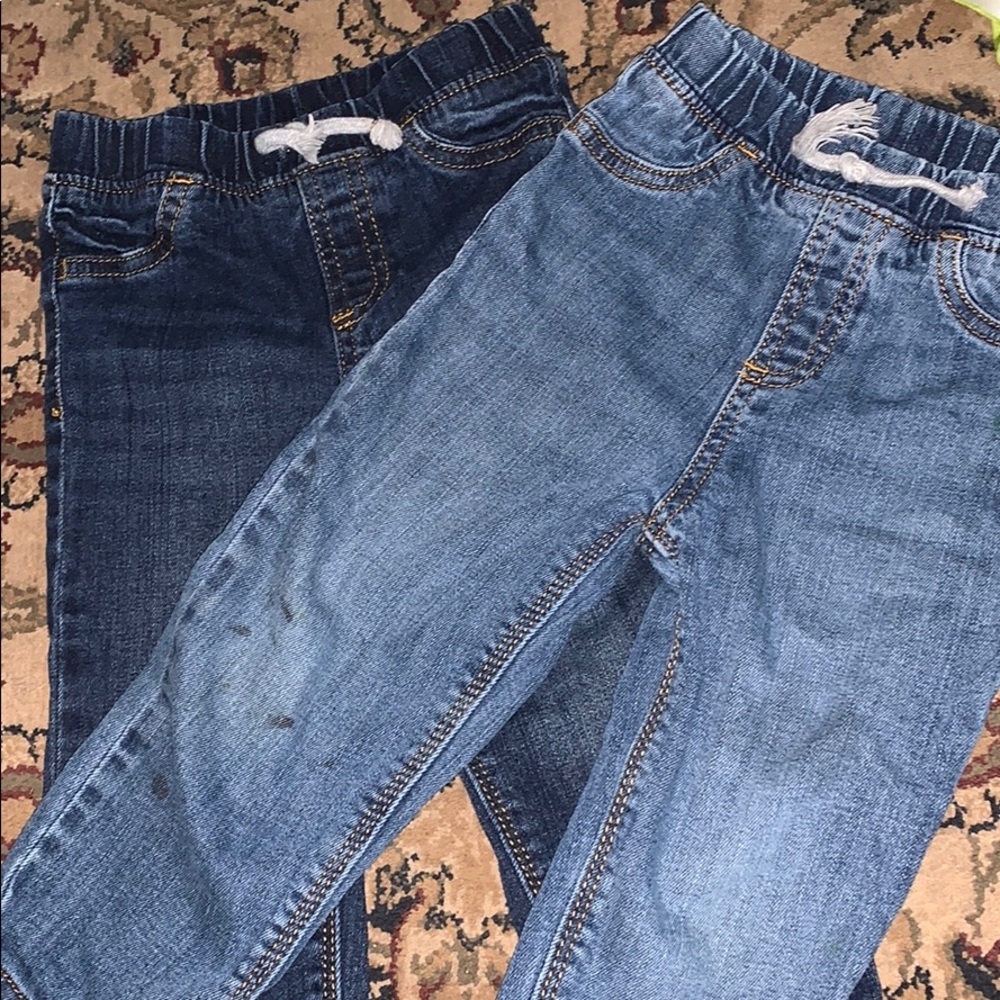 2 pair of jeans